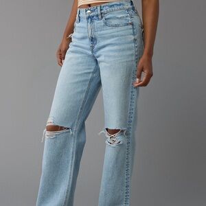 American Eagle Outfitters Light Blue Ripped Stove Pipe Jean